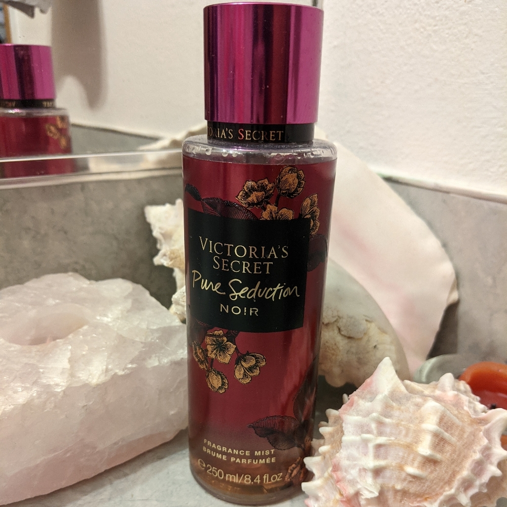 Victoria's Secret Pure Seduction Noir Spray